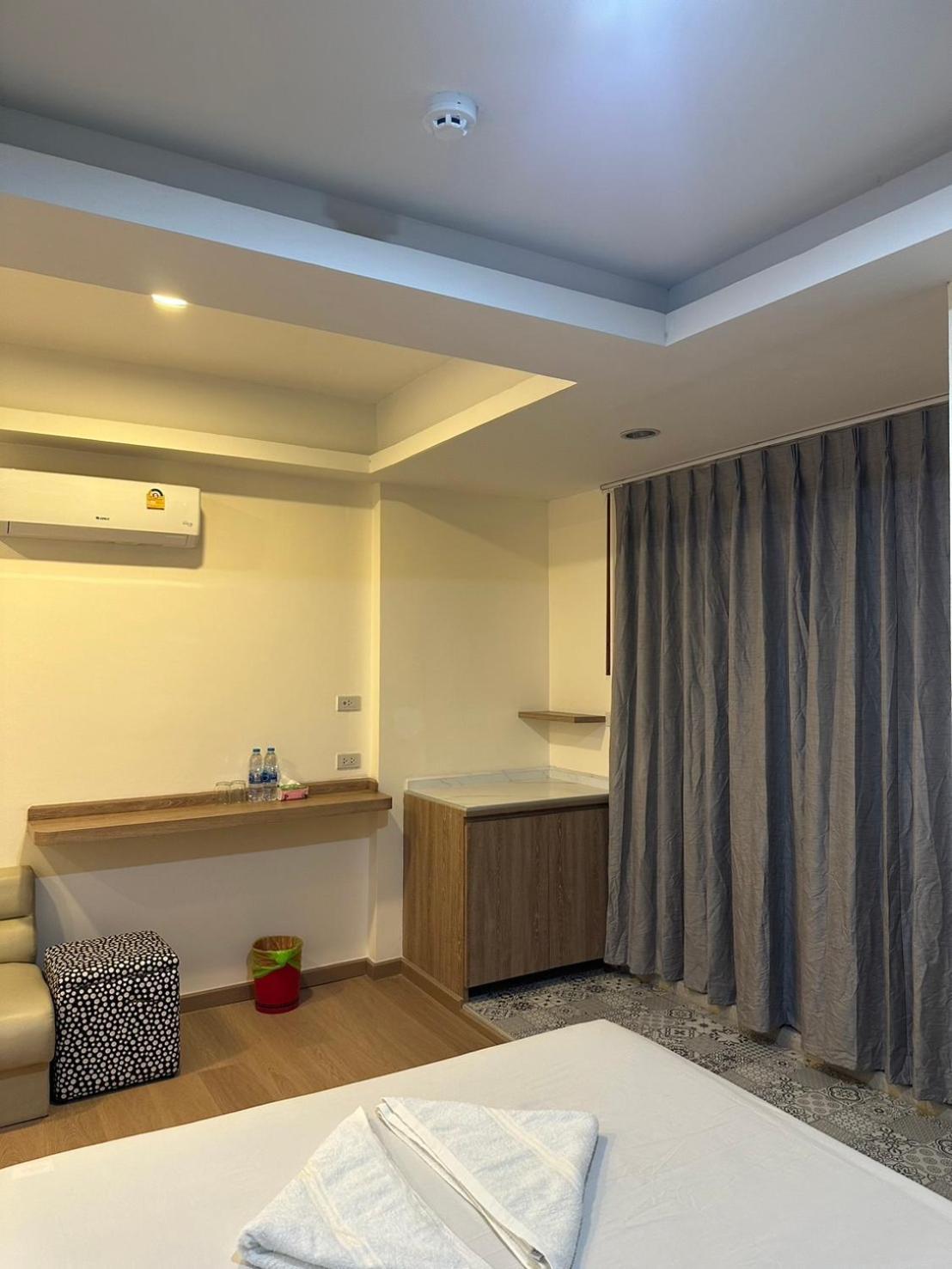 Royal Garden Home Hotel Bangkok Zewnętrze zdjęcie