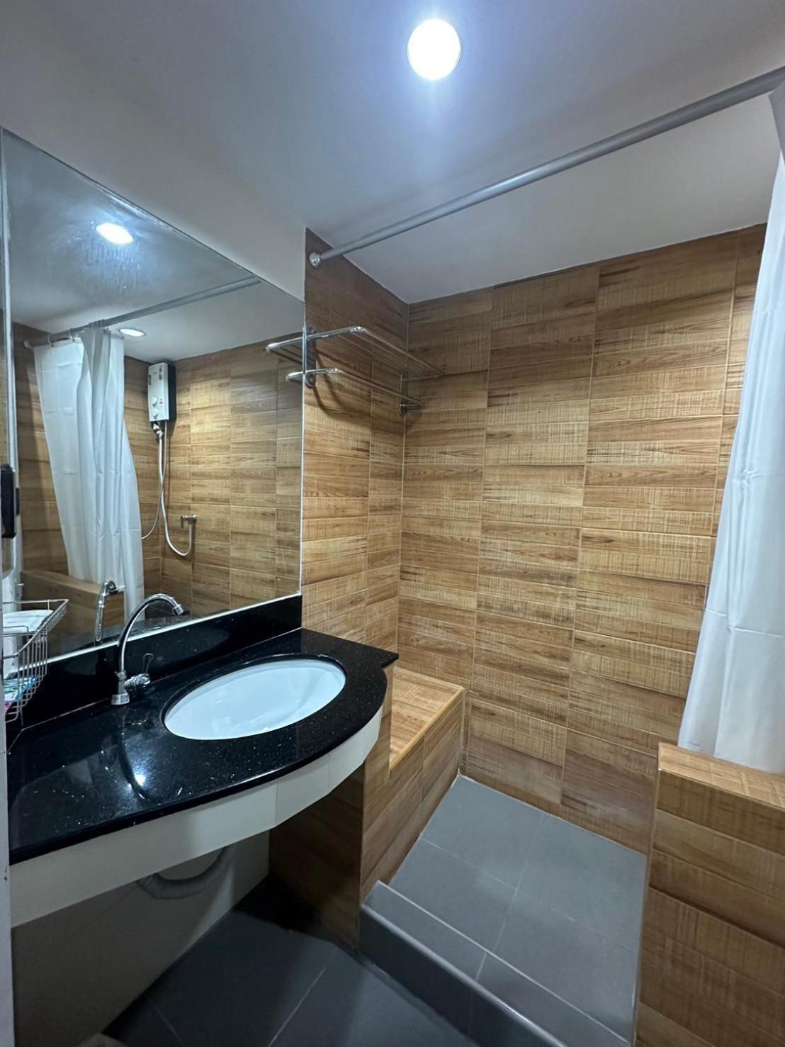 Royal Garden Home Hotel Bangkok Zewnętrze zdjęcie