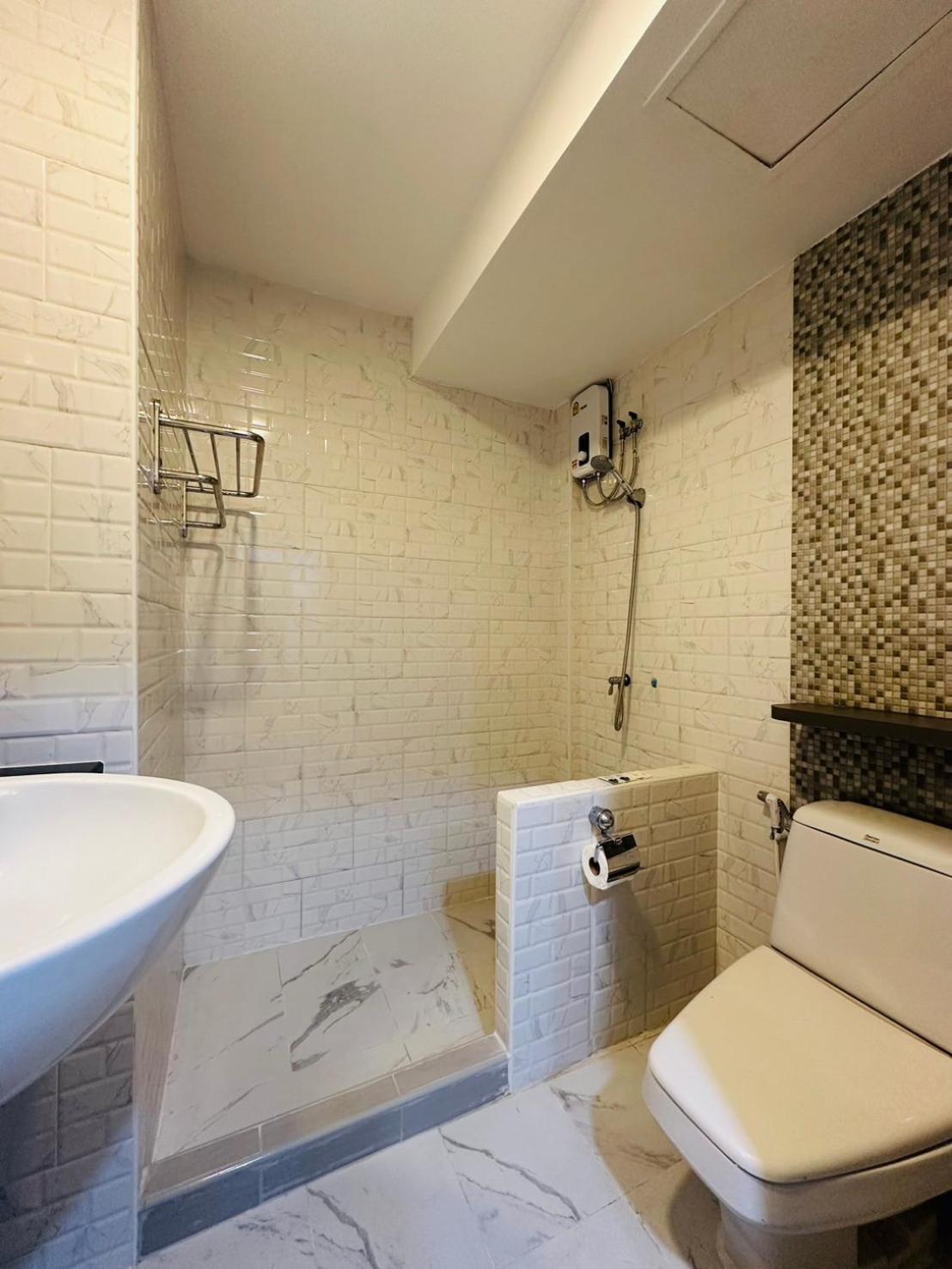 Royal Garden Home Hotel Bangkok Zewnętrze zdjęcie