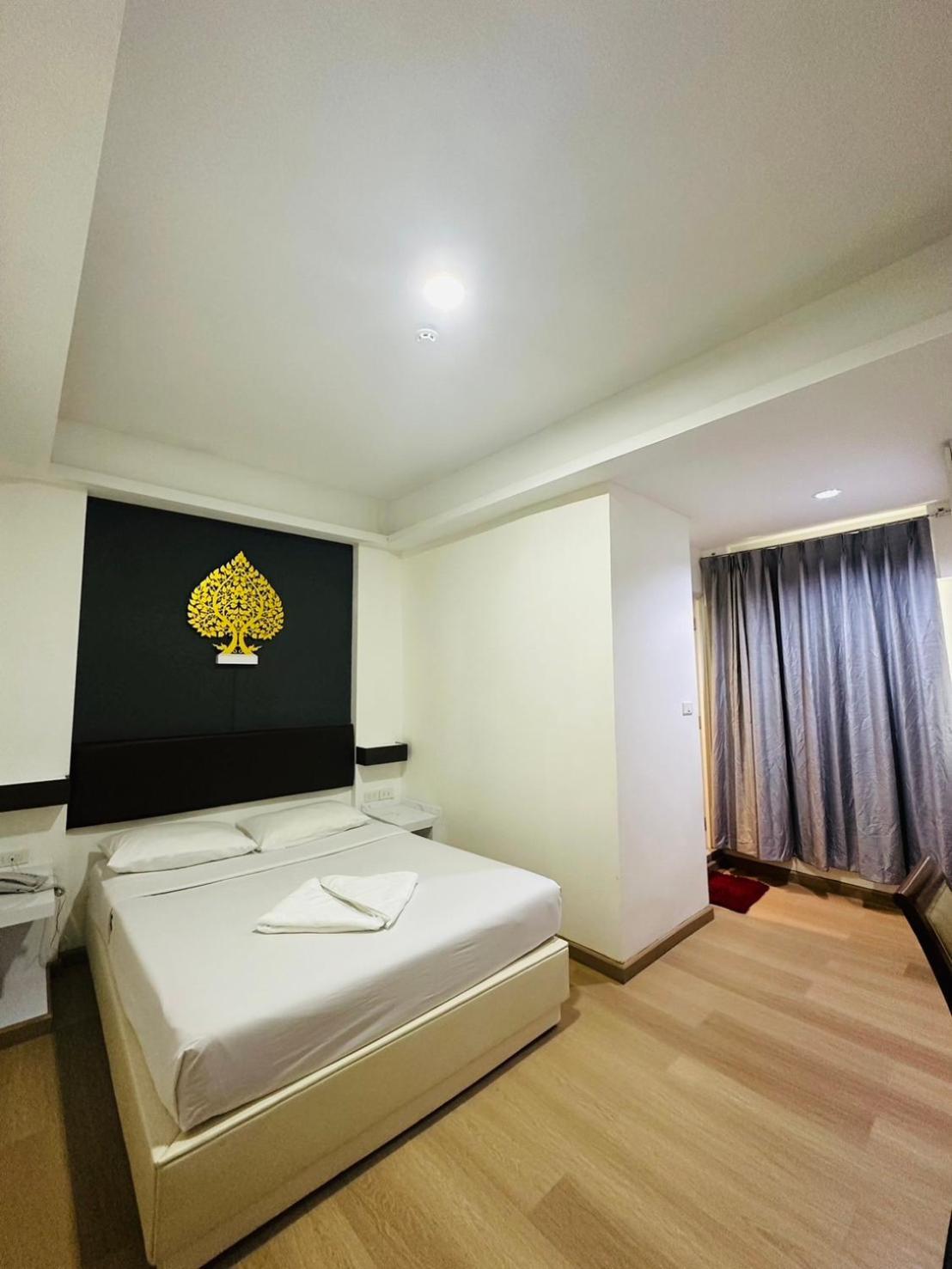 Royal Garden Home Hotel Bangkok Zewnętrze zdjęcie