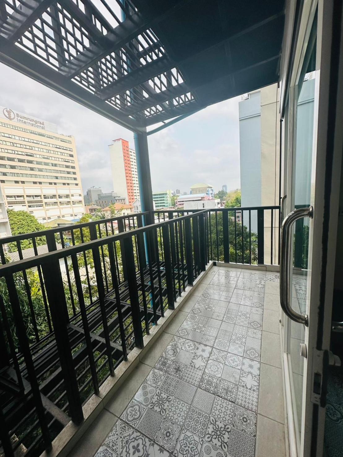 Royal Garden Home Hotel Bangkok Zewnętrze zdjęcie